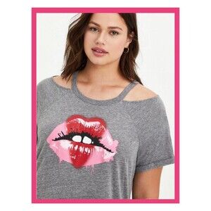 NWT Torrid 0 Lips Grey Graphic Classic Fit Triblend Cold Shoulder Top Size Large